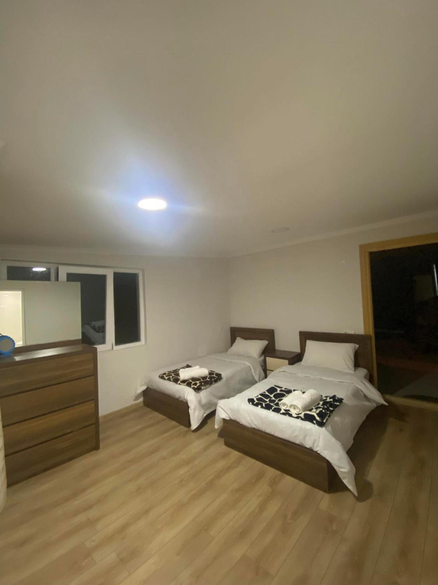 Tebdi Qor, Warm Home Местия Экстерьер фото